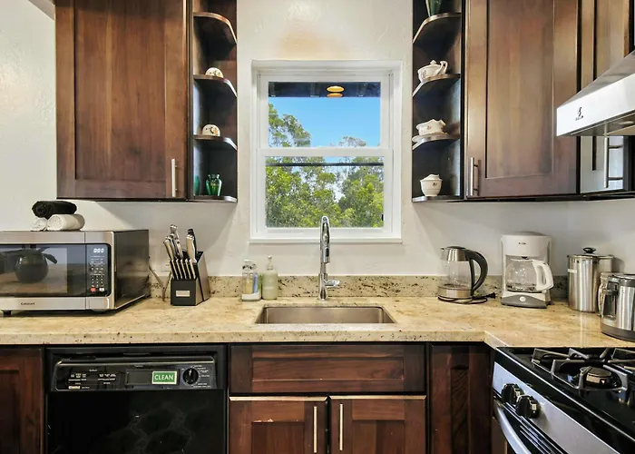 Marbella Lane - 3Br Penthouse Executive Suite, Sfo, Parking
